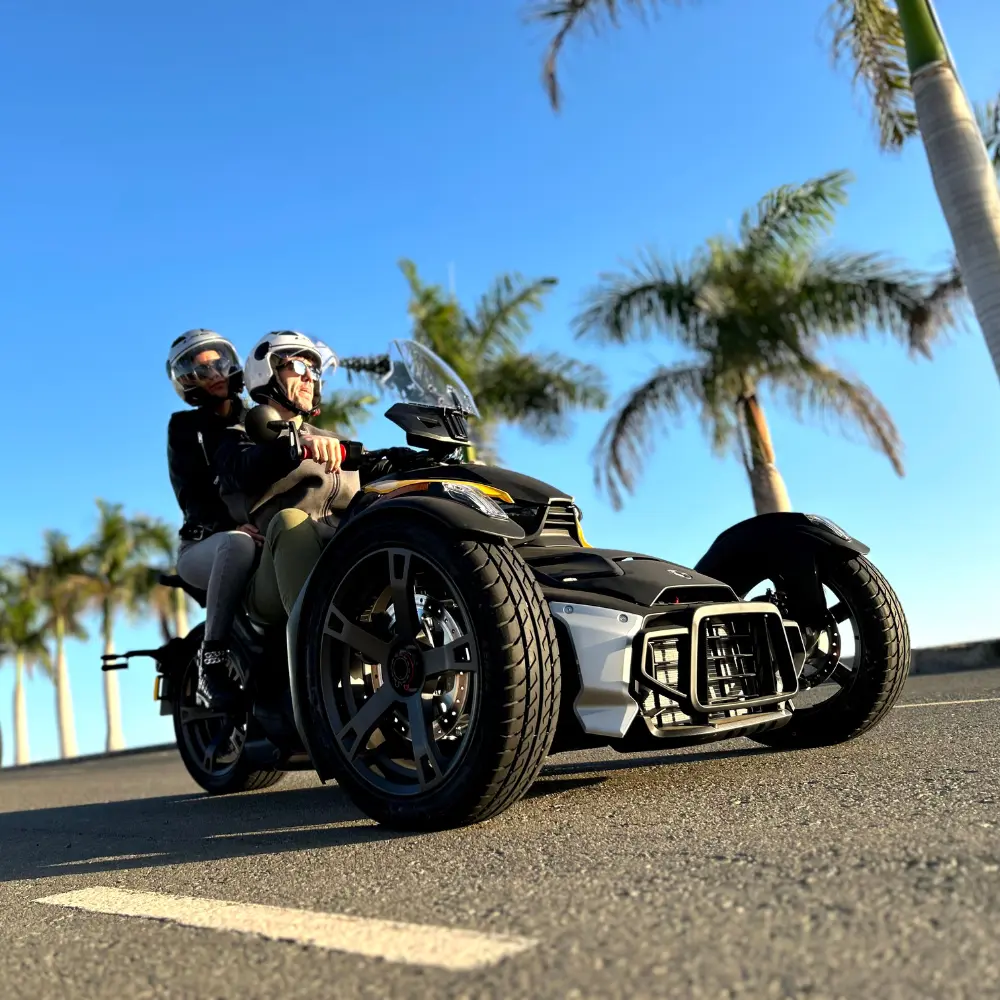 couple on can-am ryker - discover the coast | Tourist discovery