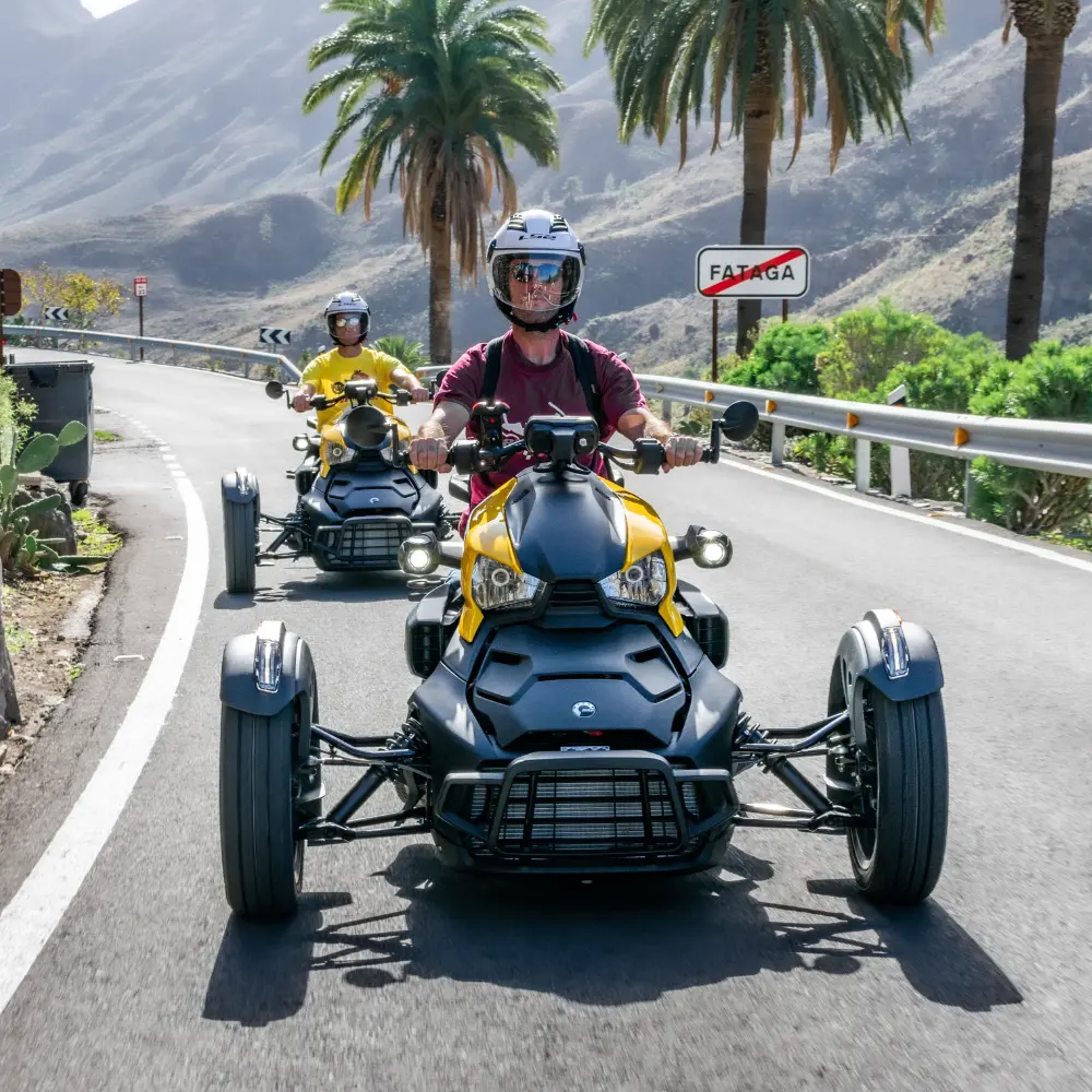 Discover the mountains | Tourist Discovery | Can-am driver